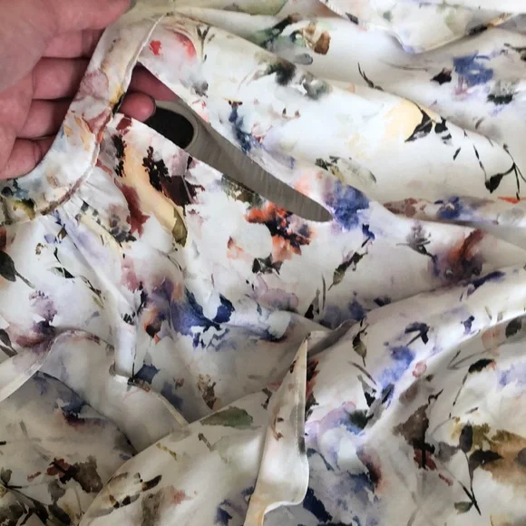 🌟HP!! Anthro floral blouse by Dolan - Picture 3 of 4